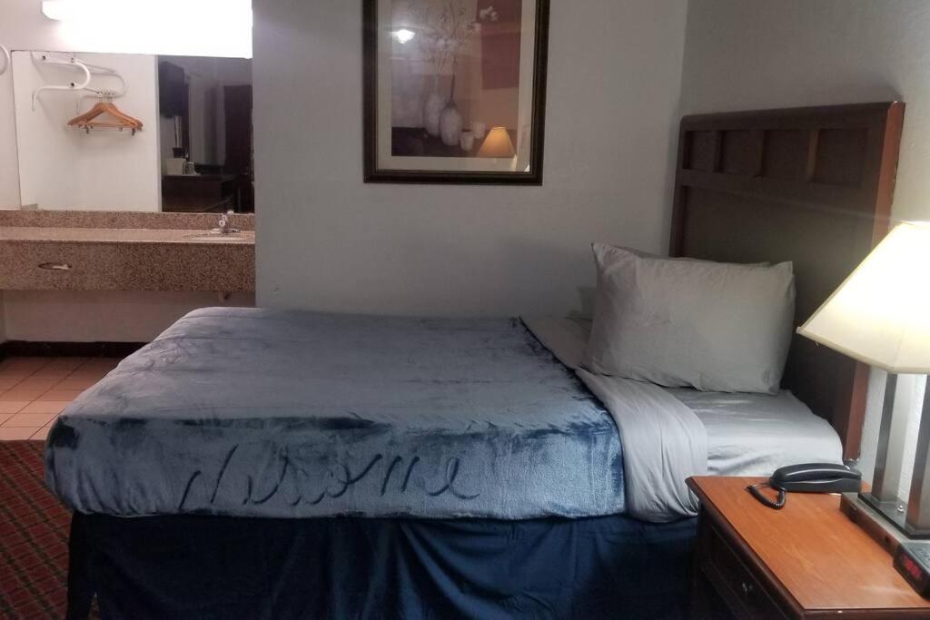 Osu Queen Hotel Room 118 Booking Stillwater Eksteriør bilde